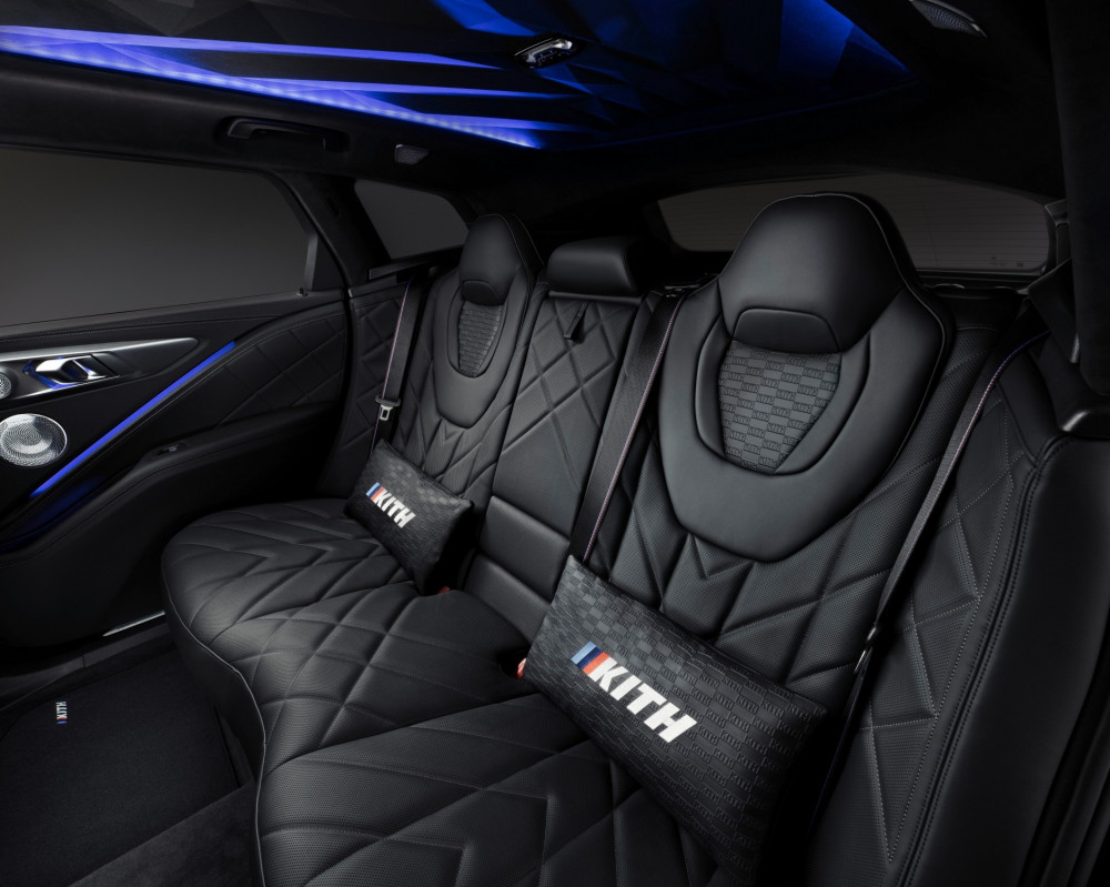 2025 BMW XM Kith 